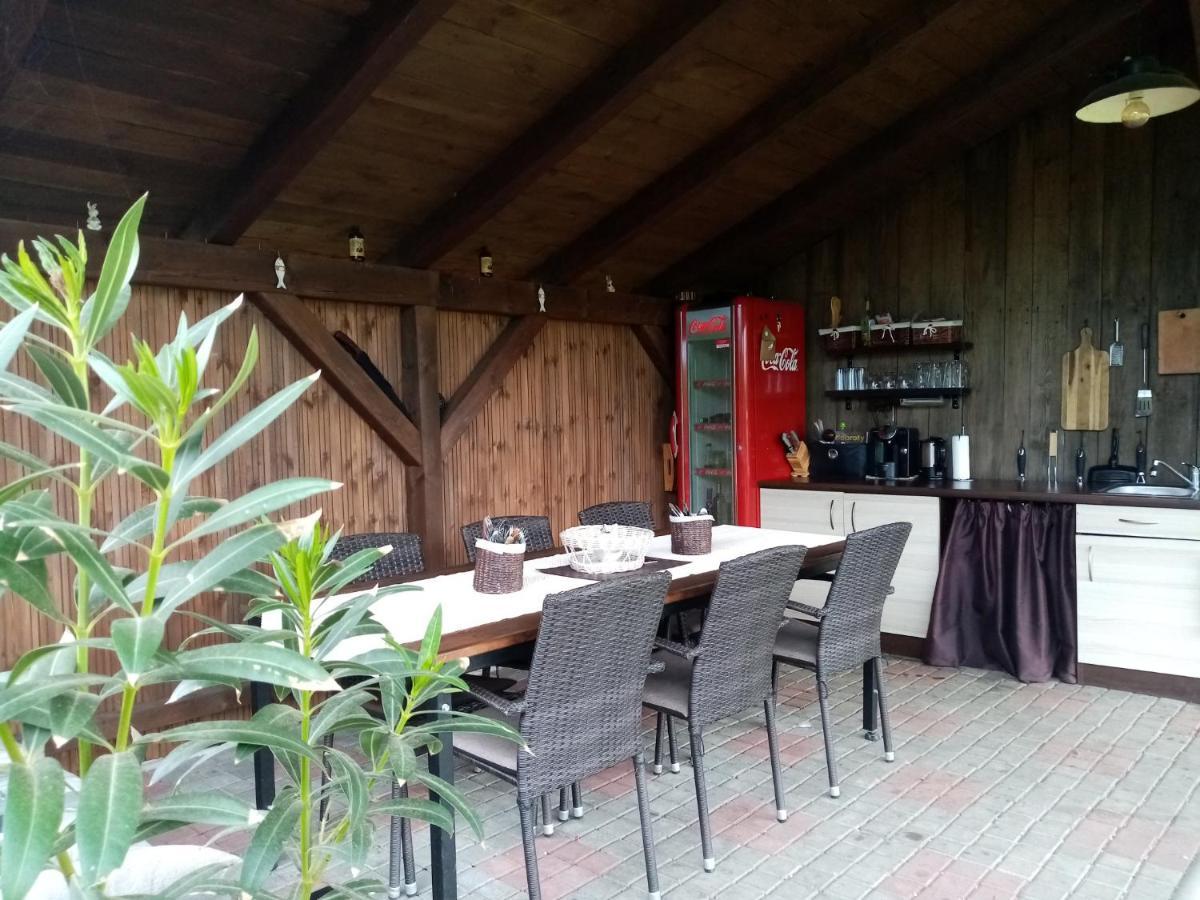 Mija Apartman S Vinnym Sklipkem, Zahradou A Grilem Kájov Dış mekan fotoğraf