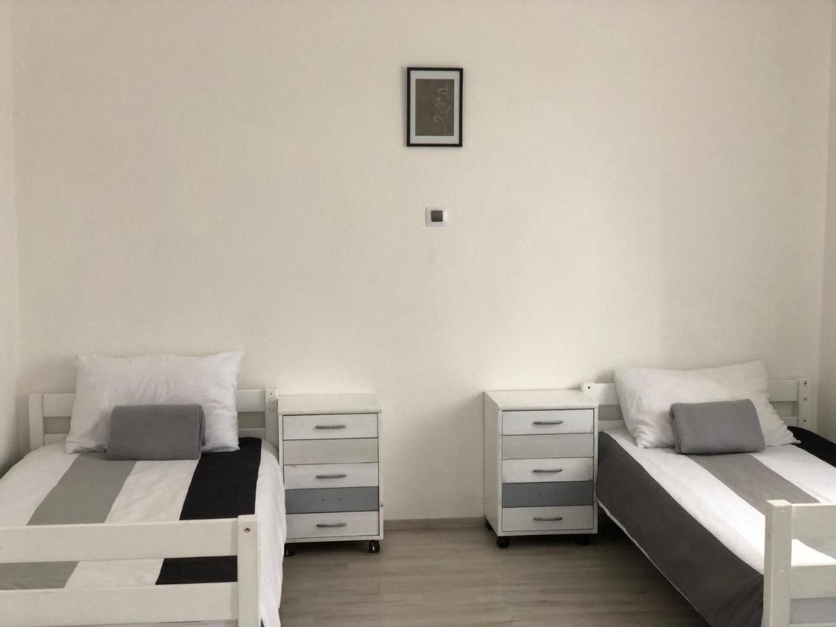 Mija Apartman S Vinnym Sklipkem, Zahradou A Grilem Kájov Dış mekan fotoğraf