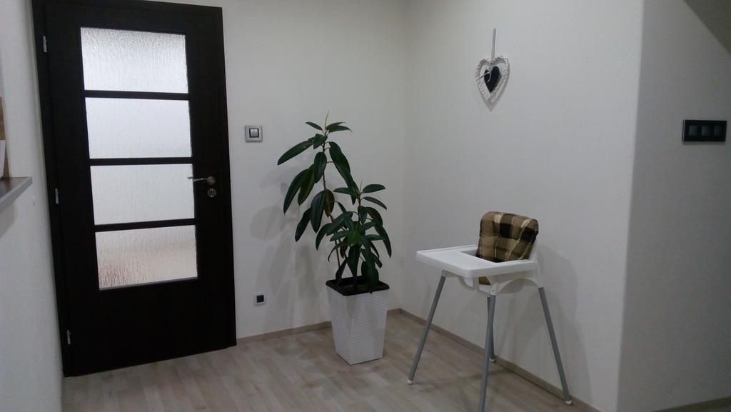 Mija Apartman S Vinnym Sklipkem, Zahradou A Grilem Kájov Dış mekan fotoğraf